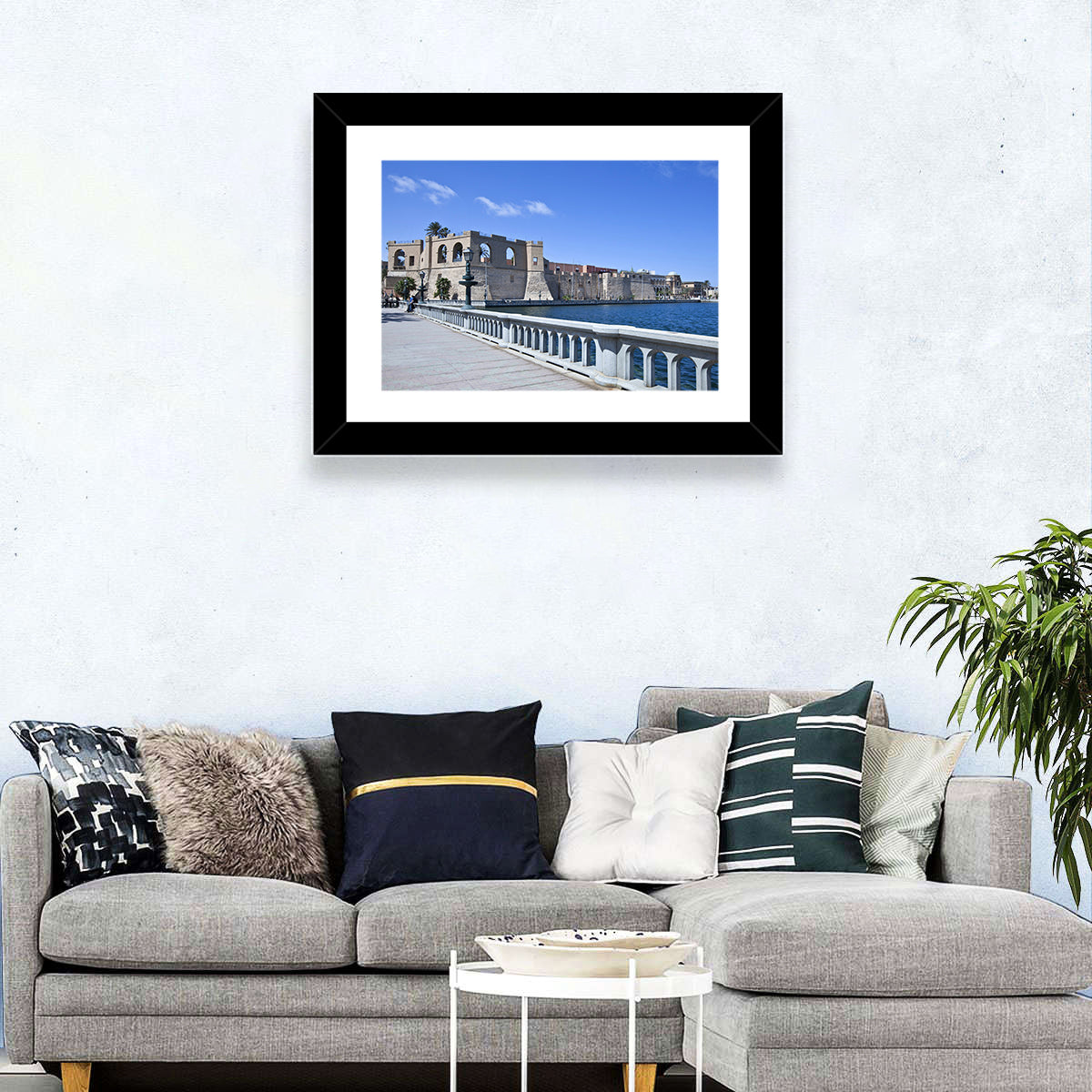 Red Fort Tripoil Wall Art