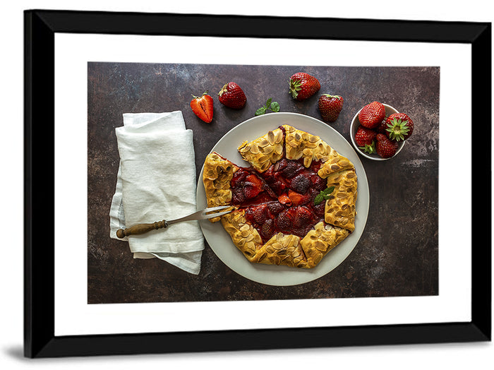 Sommer Strawberry Tart Wall Art as a framed print