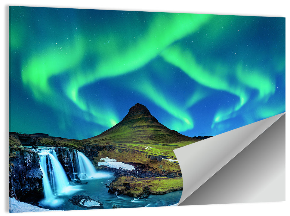 Aurora Borealis Kirkjufell Wall Art