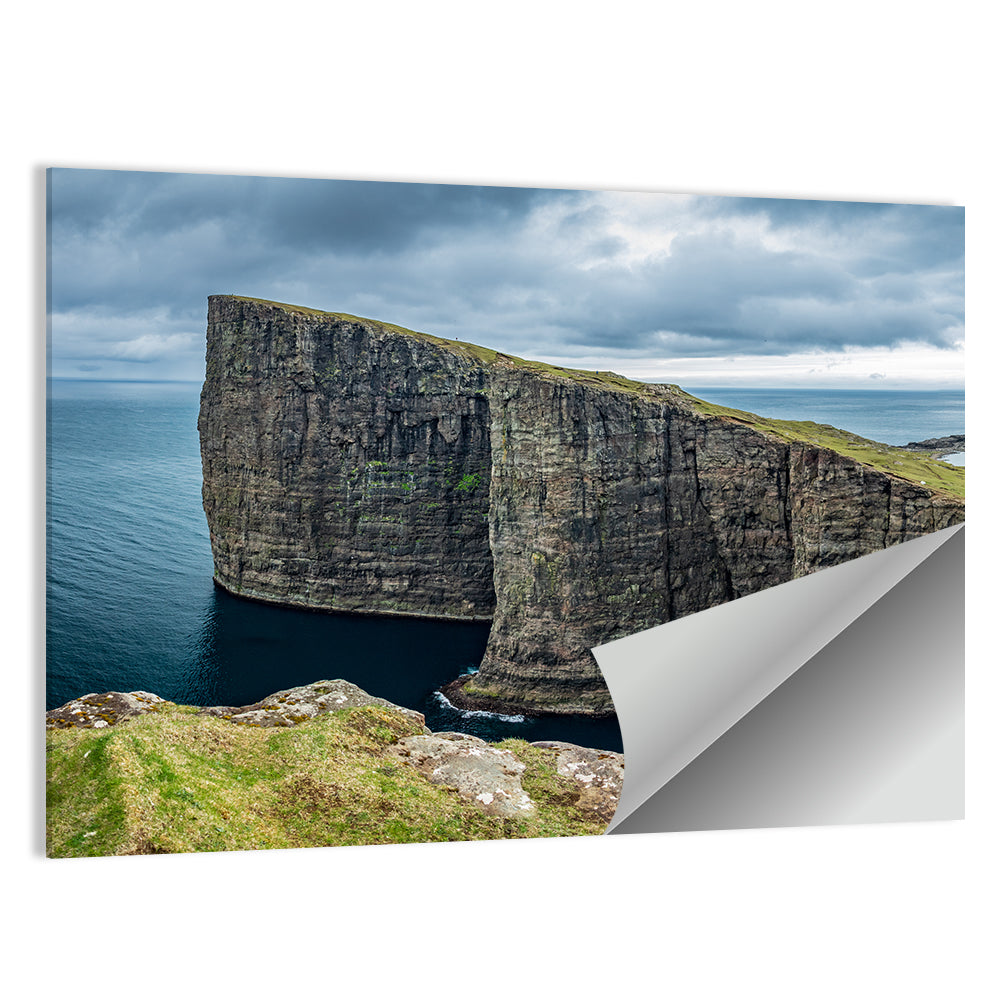 Trælanípa Cliff, Faroe Islands Wall Art, poster print, landscape