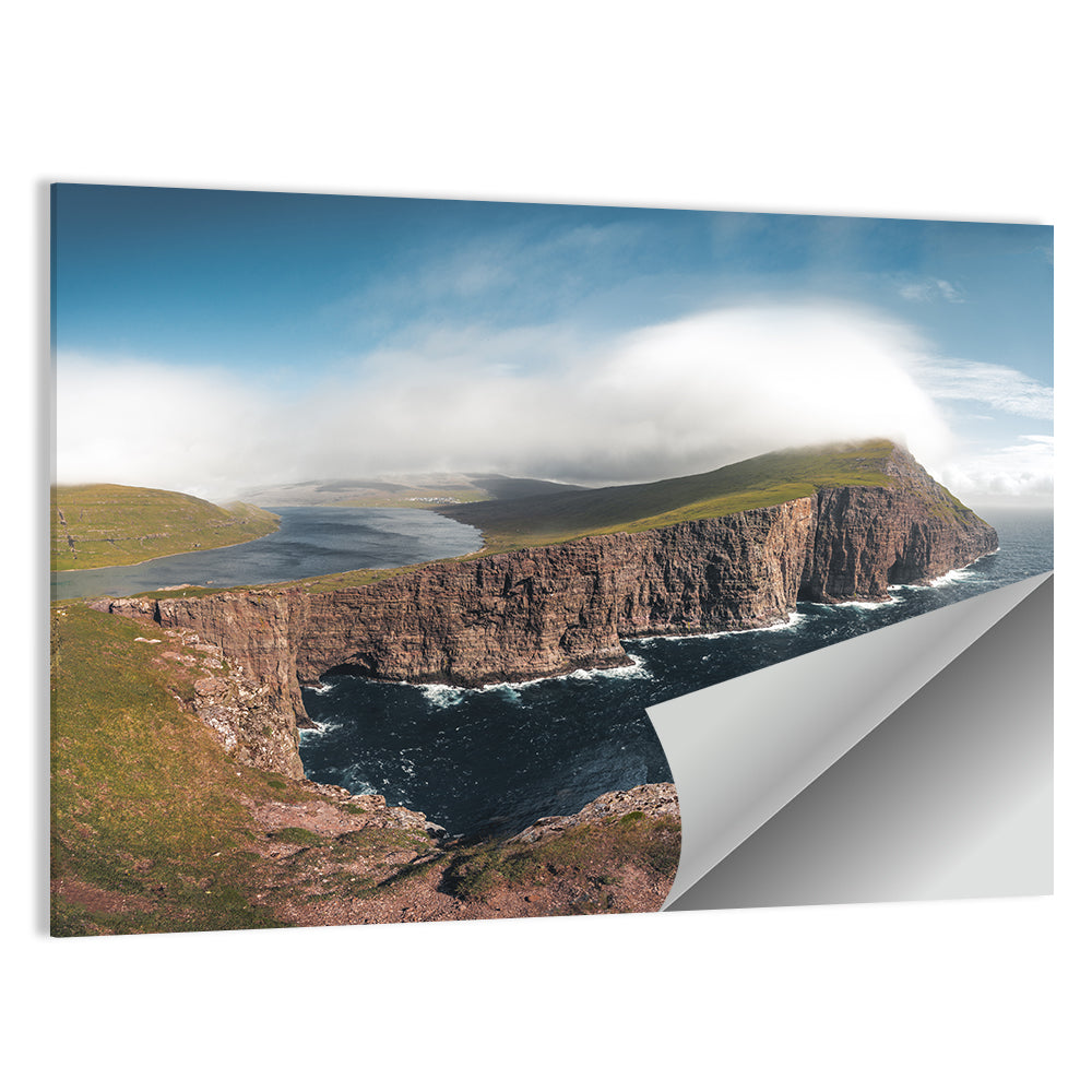 Traelanipa The Slaves Rock Cliff Wall Art