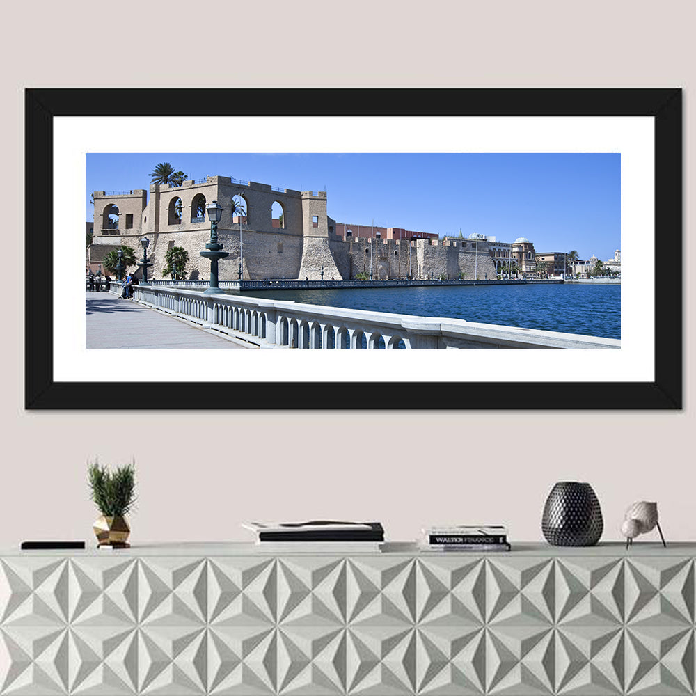 Red Fort Tripoil Wall Art