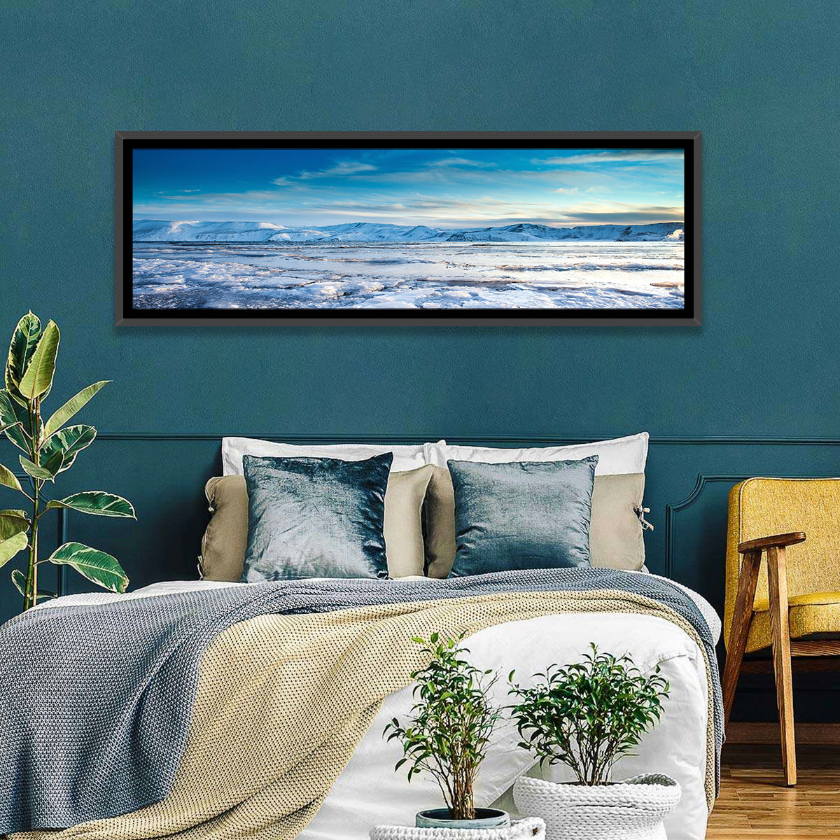 Kleifarvatn Winter Horizon Wall Art