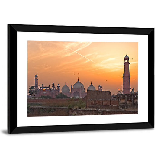 Badshahi Mosque At Sunset Wall Art