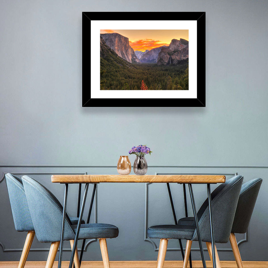 Yosemite Valley Sunset from Tunnel View Wall Art