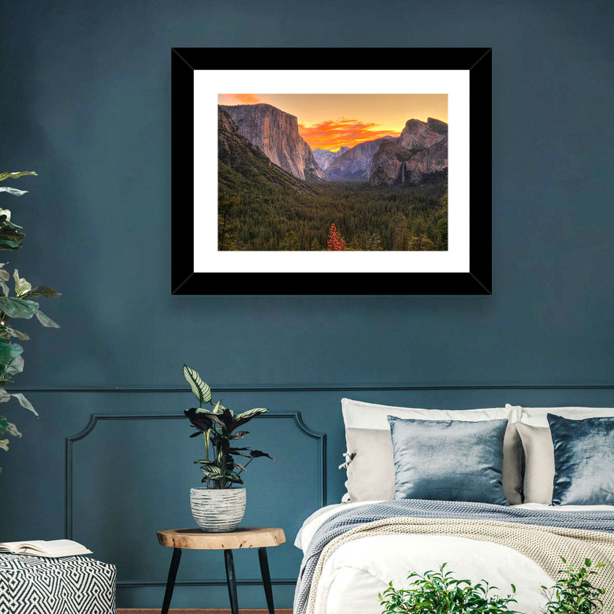 Yosemite Valley Sunset from Tunnel View Wall Art in a room, landscape
