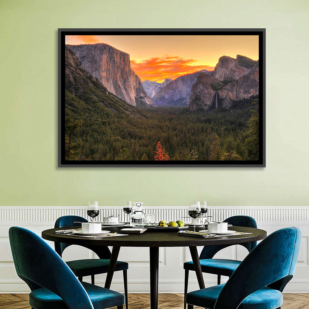Yosemite Valley Sunset from Tunnel View Wall Art