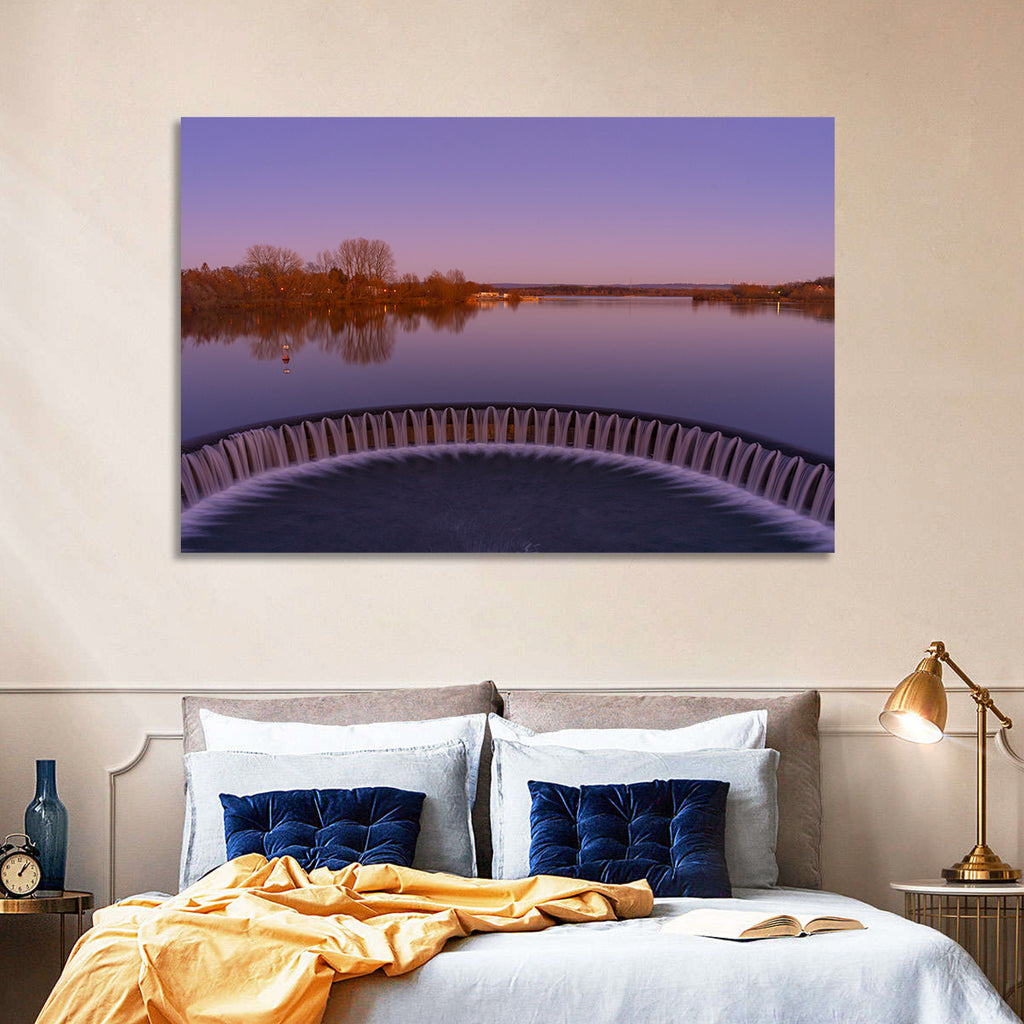 Circular Weir at Dusk Wall Art