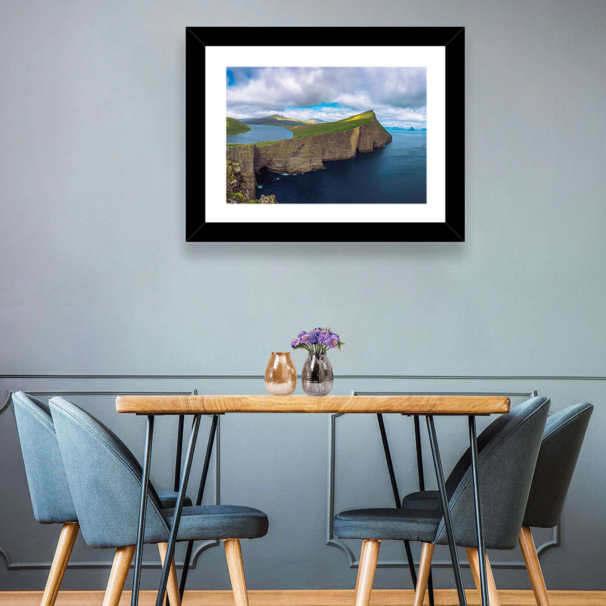 Cliff of Lake Sorvagsvatn Wall Art