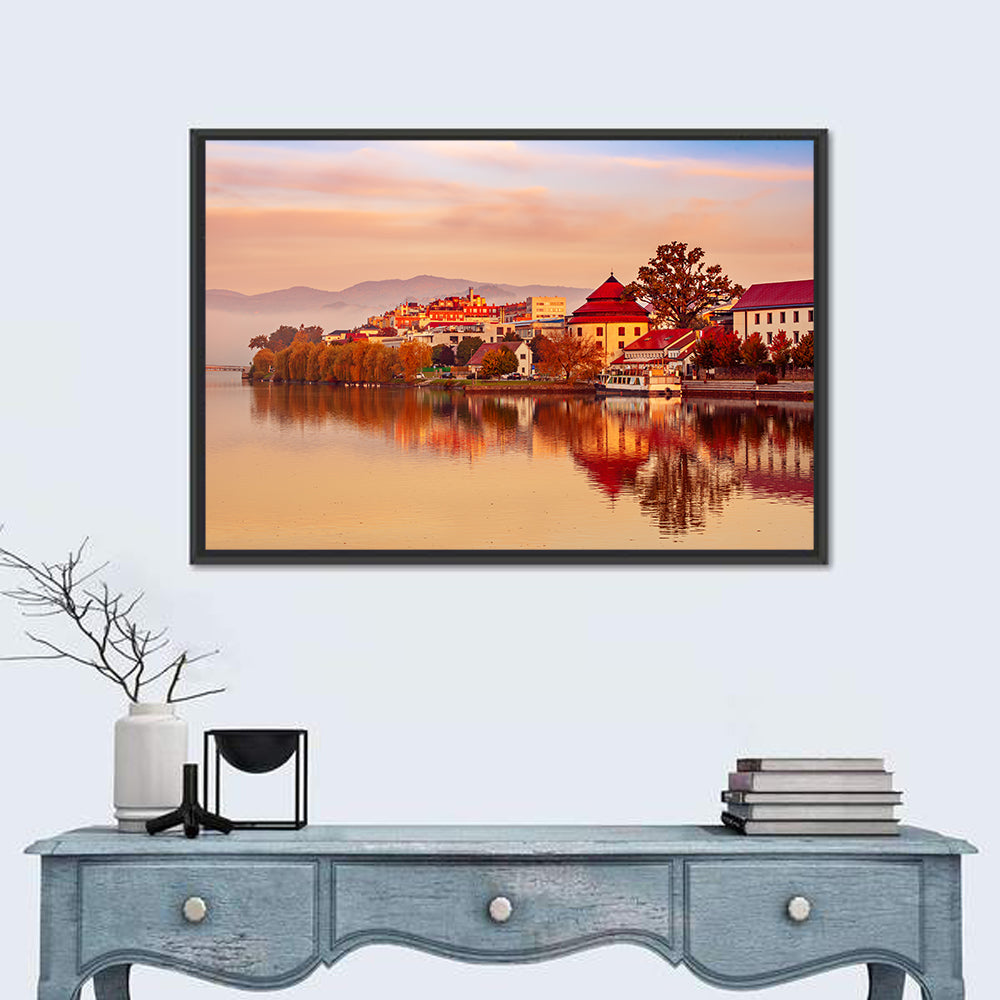 Svět Pond, Trebon Sunrise Wall Art in a room, landscape
