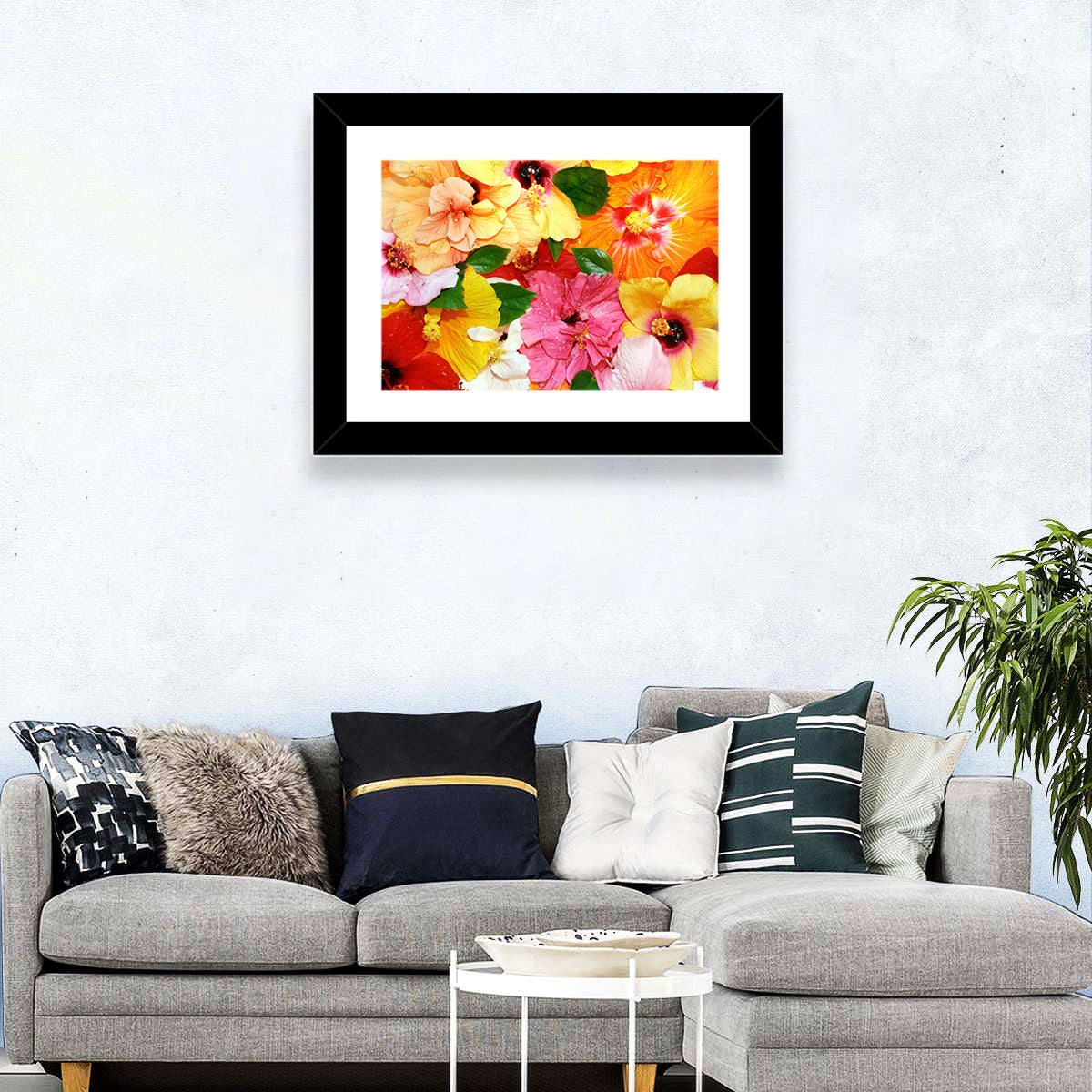 Vibrant Hibiscus Close-up Wall Art