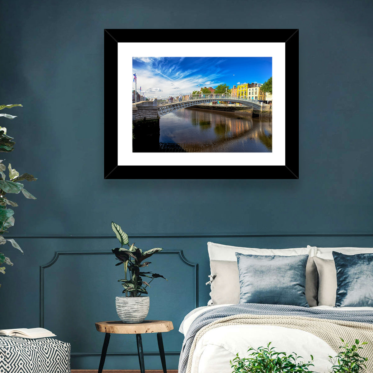 Ha'penny Bridge, Dublin Wall Art in a room, landscape