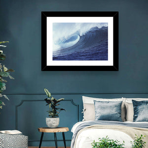 Strong Ocean Wave Wall Art