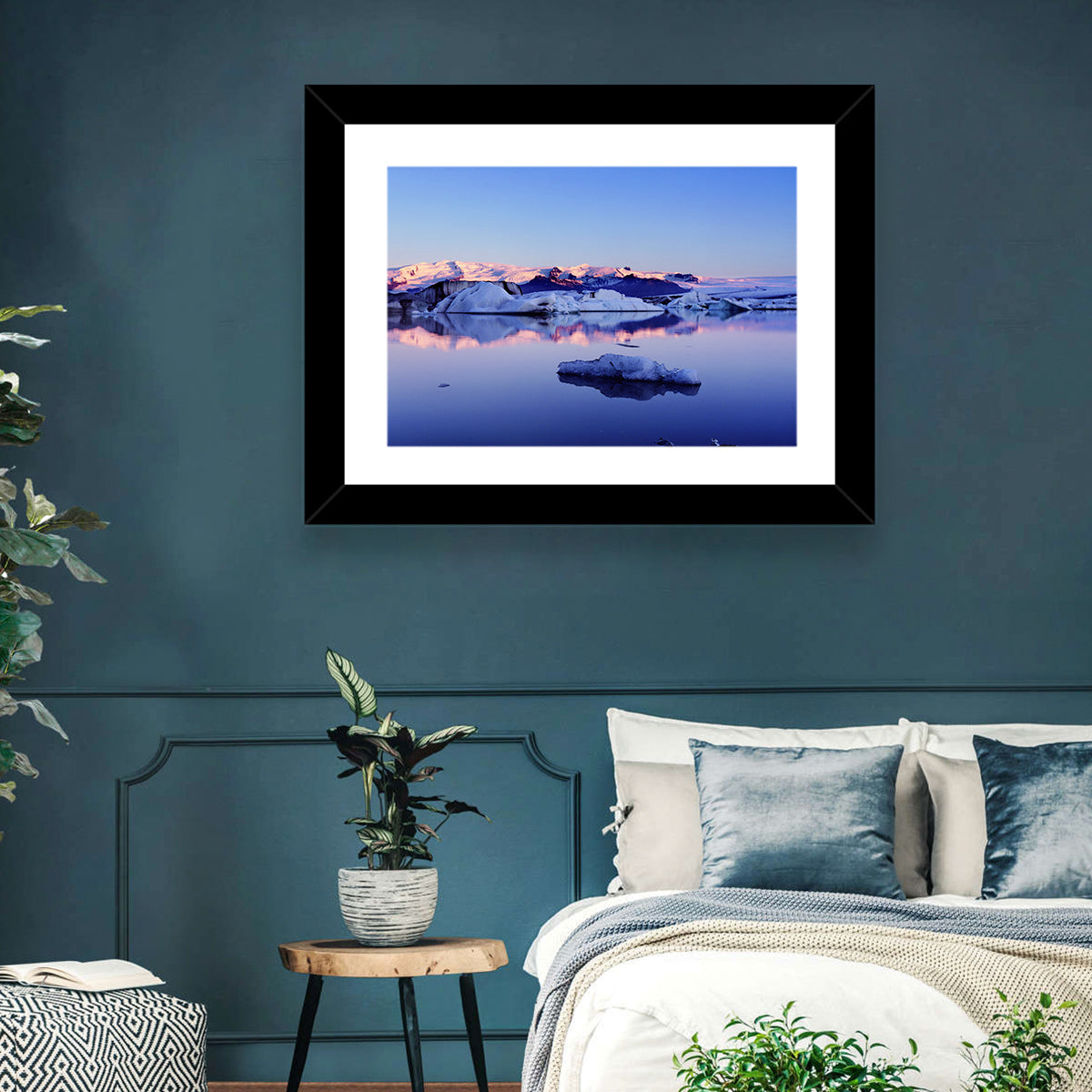 Jokulsarlon Glacier Lagoon Wall Art in a room, landscape