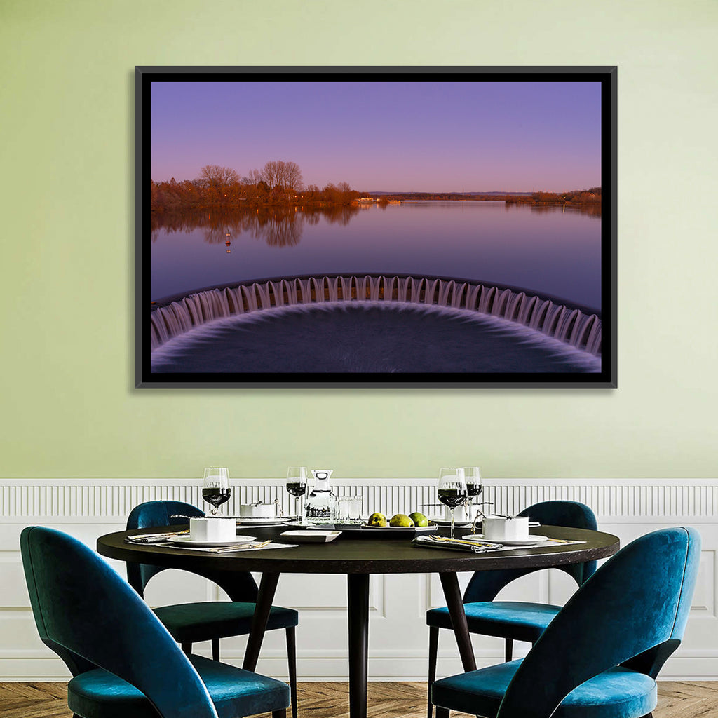 Circular Weir at Dusk Wall Art