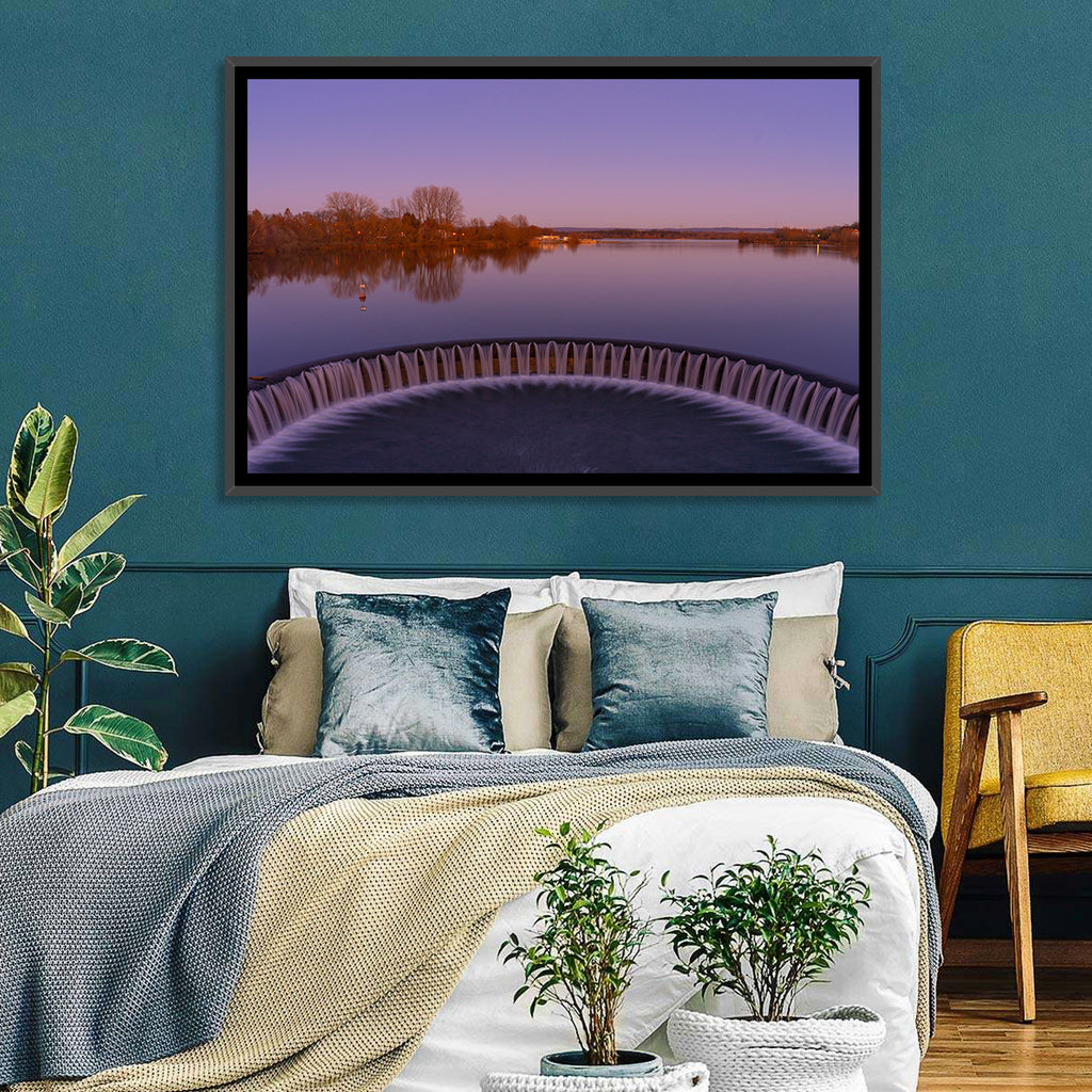 Circular Weir at Dusk Wall Art
