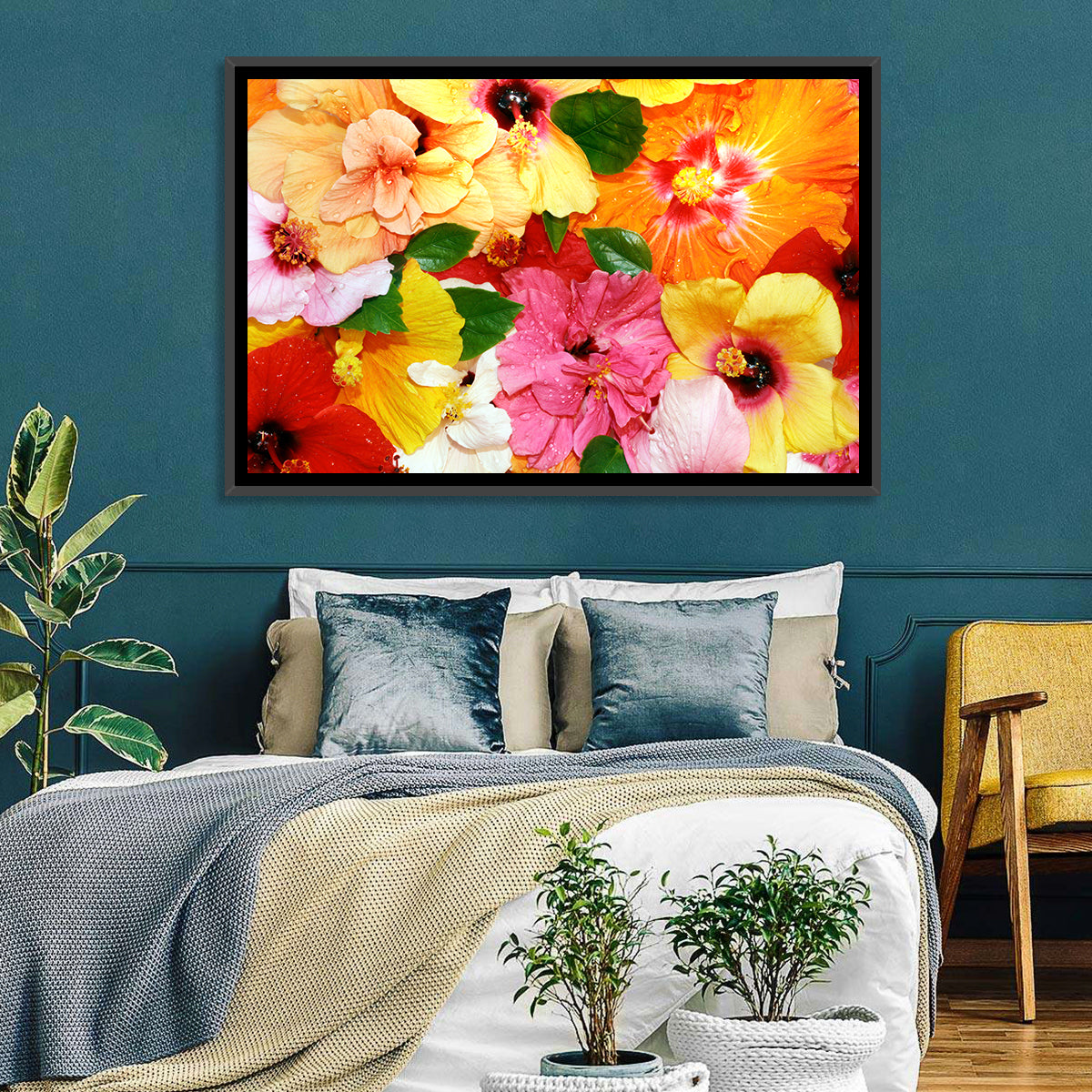 Vibrant Hibiscus Close-up Wall Art