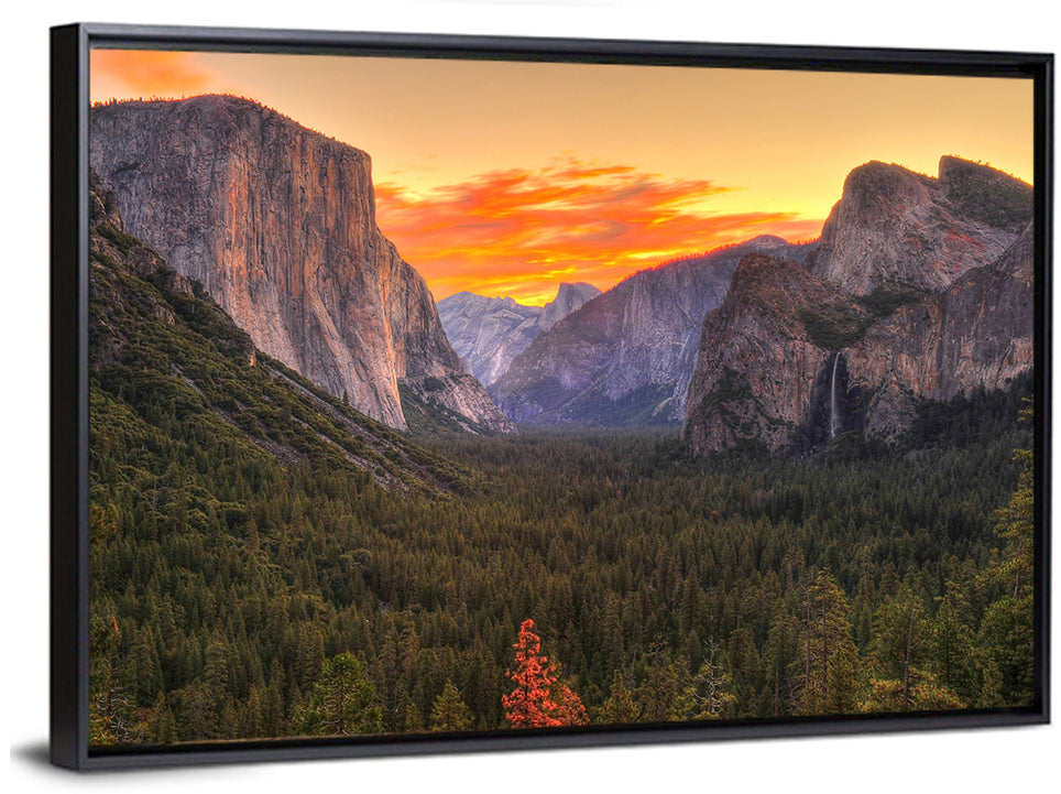 Yosemite Valley Sunset from Tunnel View Wall Art