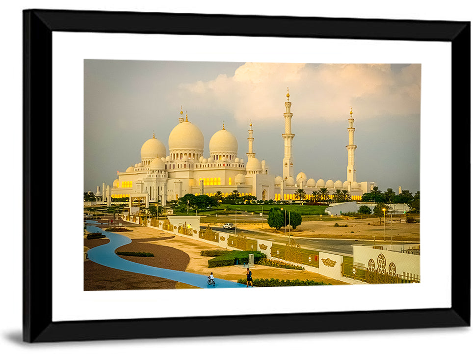 Sheikh Zayed Grand Mosque at Golden Dusk Wall Art