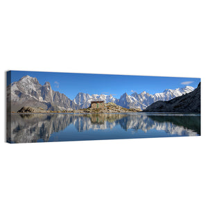 Mountain Lake Blanc Wall Art