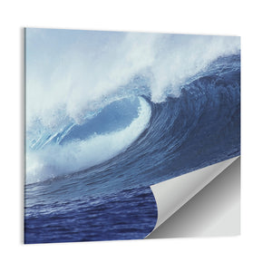 Strong Ocean Wave Wall Art